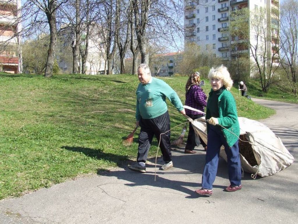 VIETA PASTAIGĀM. Viens pilsētas stūrītis atkal sakopts. 