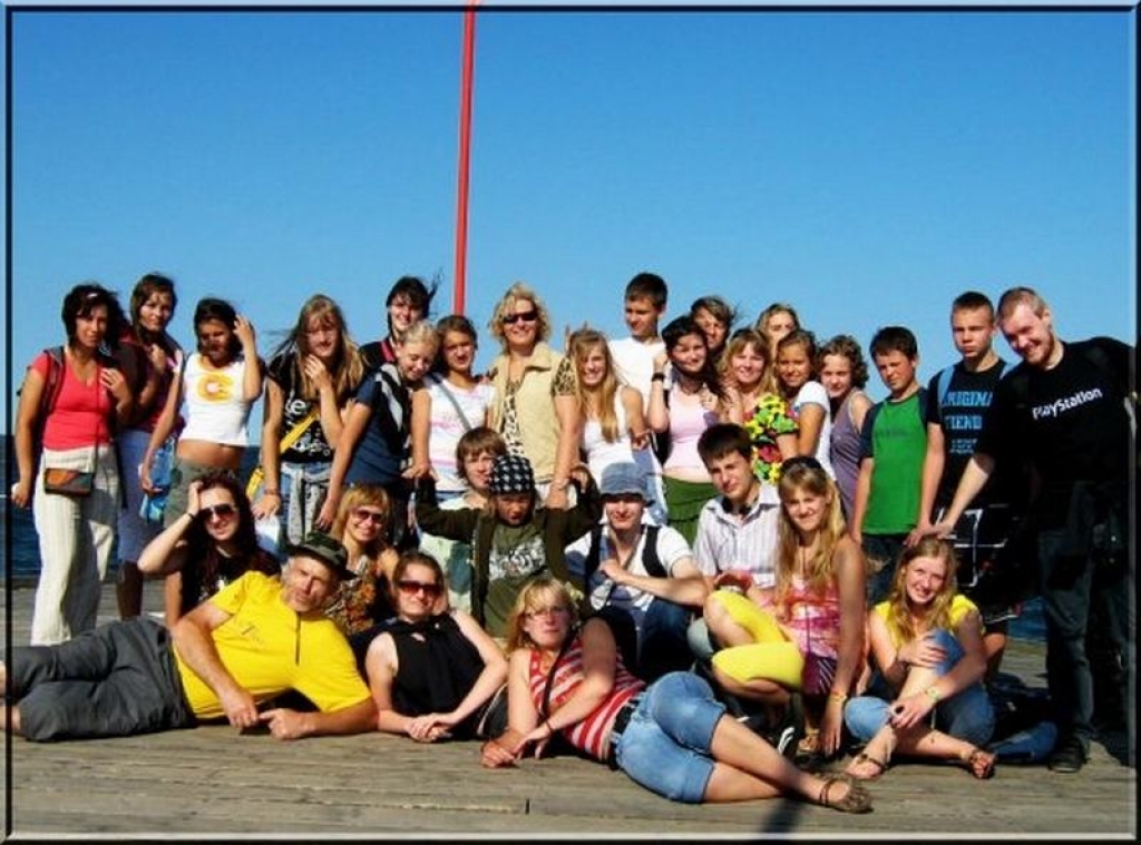 Visi kopā. Aizkraukles jauniešu teātra trupa Polijā pavadīja desmit neaizmirstamu dienu.