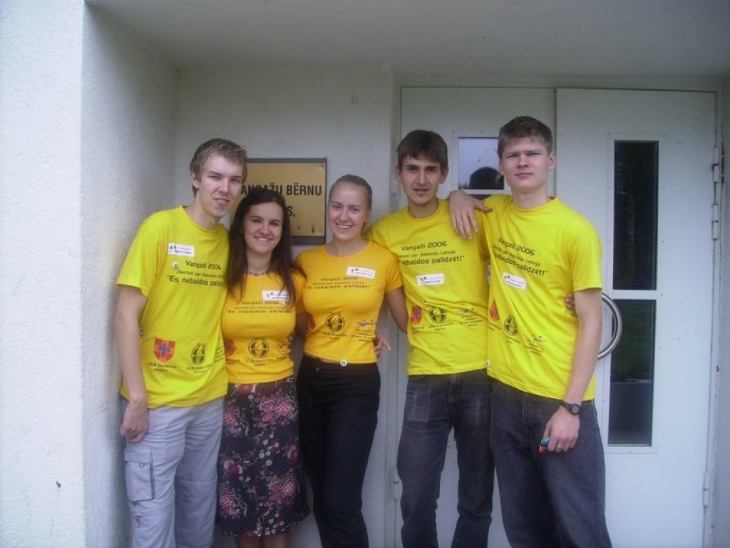 Projekta aizsācēji — Roberts un Agrita Otomeri (no kreisās), Agita Pentjuša, Toms Pelčers un Rinalds Gulbis.