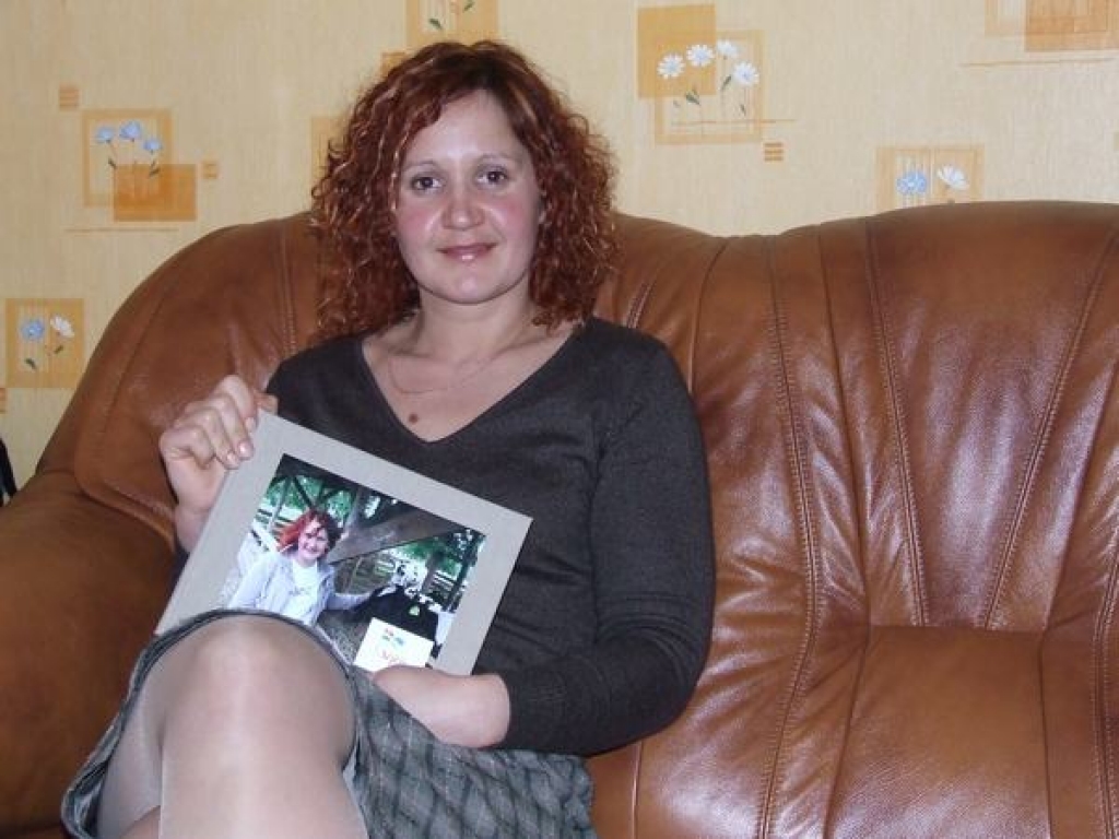 IR VĒRTS STRĀDĀT. Iveta Rozenbaka ar konkursam “Sējējs” izdoto grāmatu, kurā apkopota informācija par visām otrajā kārtā iekļuvušajām saimniecībām, arī “Uņenāniem”. 