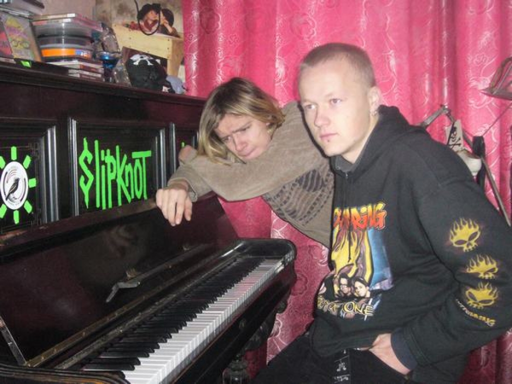 Apņēmības pilni. “Odzes” dalībnieki cer uz klausītāju atbalstu. No labās— Jānis Mūrnieks un Valdis Bebrišs.