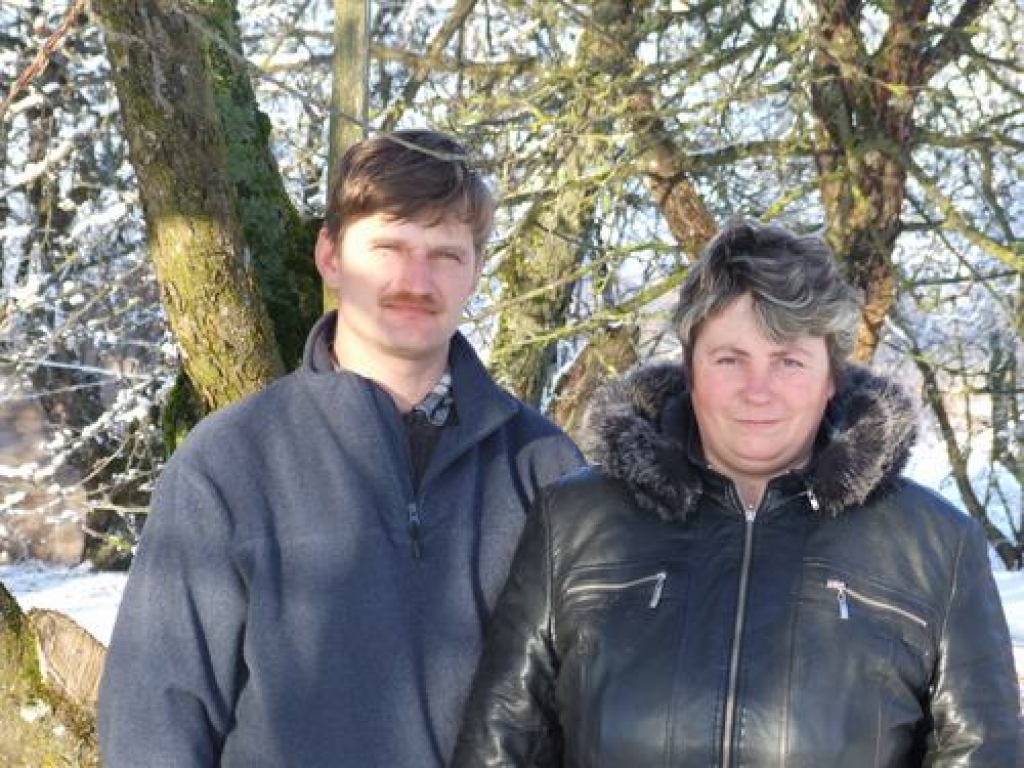 Gaidot pavasari. Sanitas un Gunvalža Zariņu pamatnodarbošanās “Zemgaļos” jau trešo gadu ir dārzeņkopība.