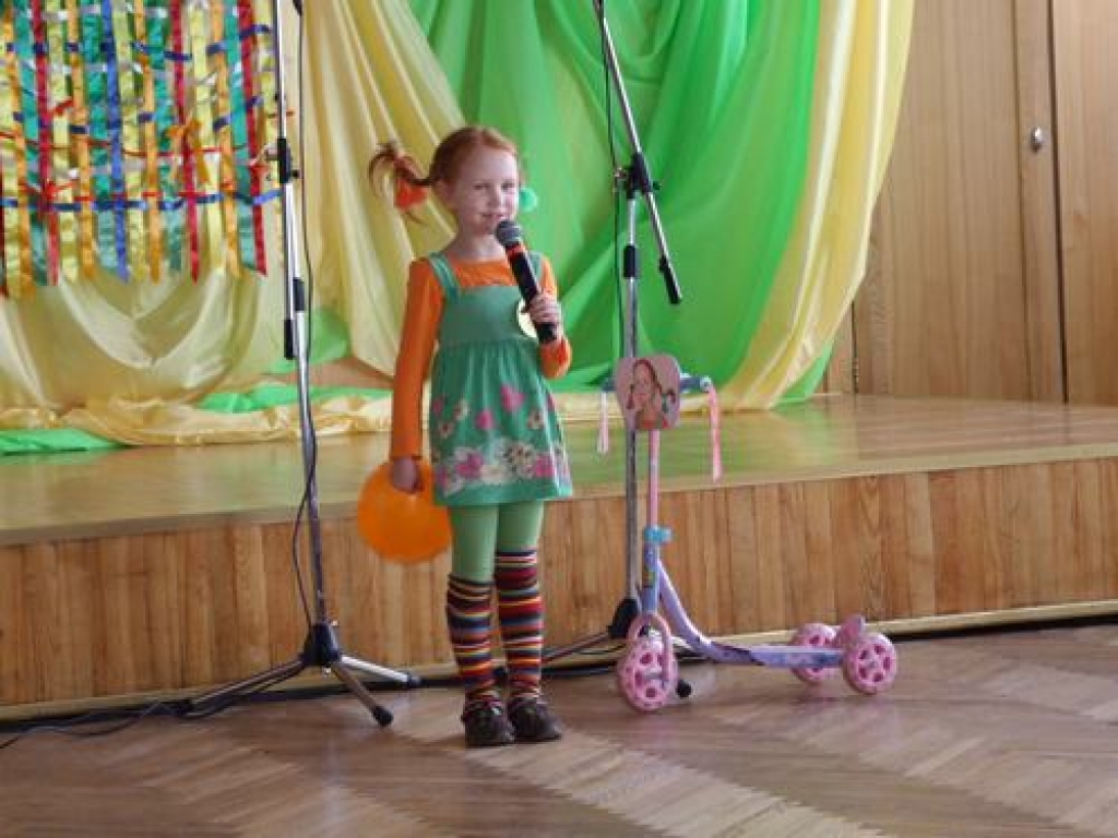 Mazā Pepija. Par talantu konkursa uzvarētāju kļuva skrīveriete Agate Albekeite.