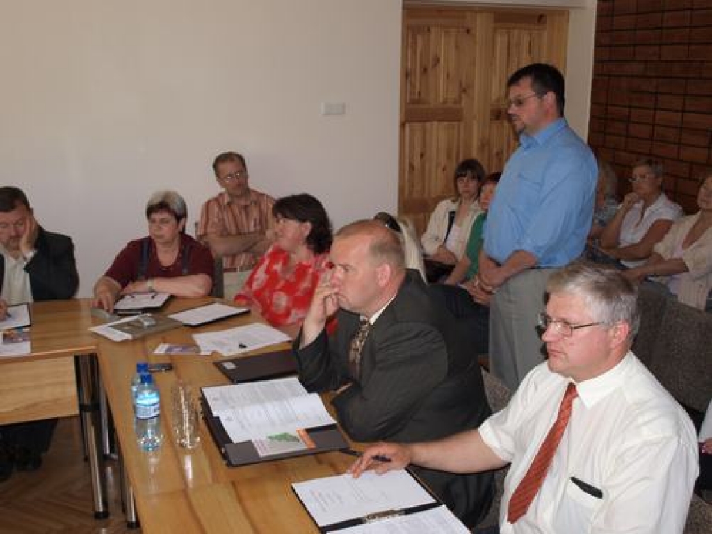 PĀRSTEIDZIES. — Esmu pārsniedzis savas pilnvaras, — saka Ēriks Vizulis. — Apzinos, ka esmu pieļāvis kļūdu un izdarījis nopietnu pārkāpumu.