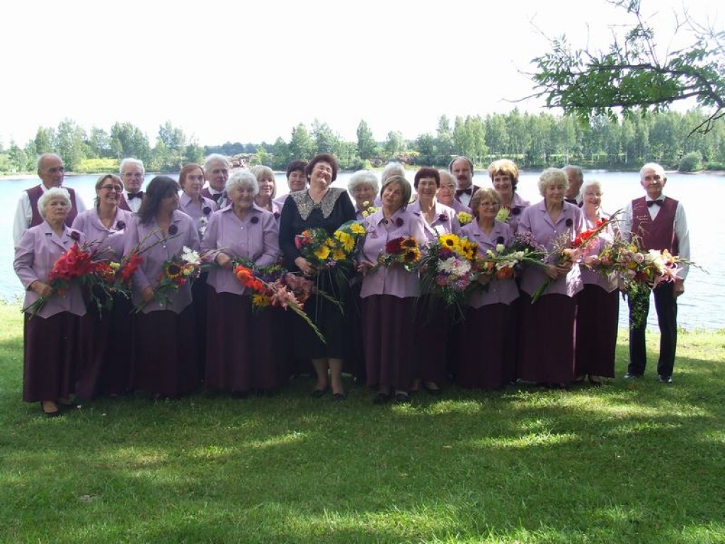 Kokneses luterāņu baznīcā sestdien notika Kokneses senioru kora “Labākie gadi” desmit gadu jubilejas koncerts. Tajā pulcējās gan koknesieši, gan viesi no tālienes.
Autors: Sarmīte Drapāne