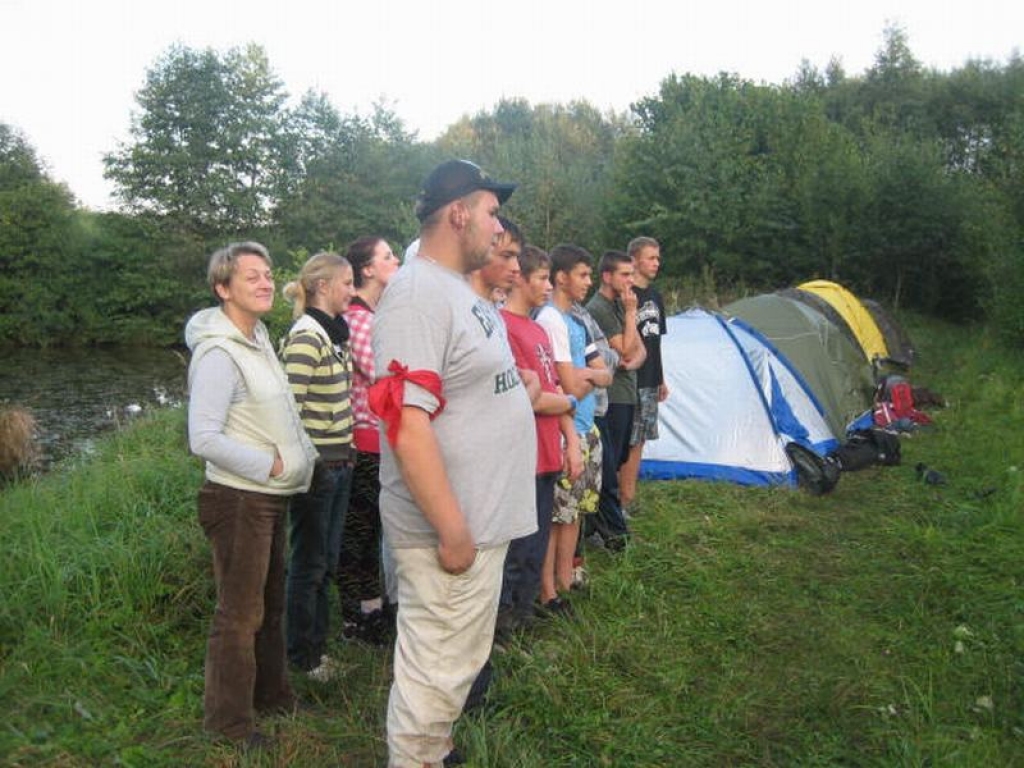 IERINDĀ. A. Upīša Skrīveru vidusskolas 9.a klase ierindā.