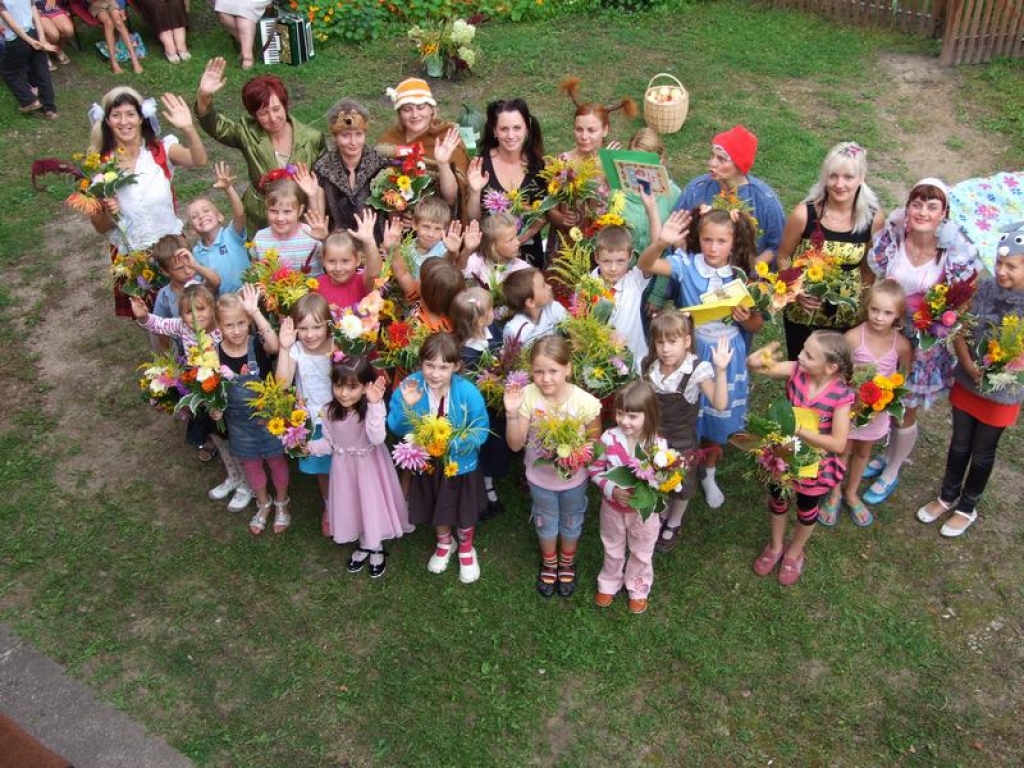 Gaidi, skola, mēs jau nākam! Jaunjelgavas vidusskolā šogad 1.klasē mācības sāks 27 bērni. 