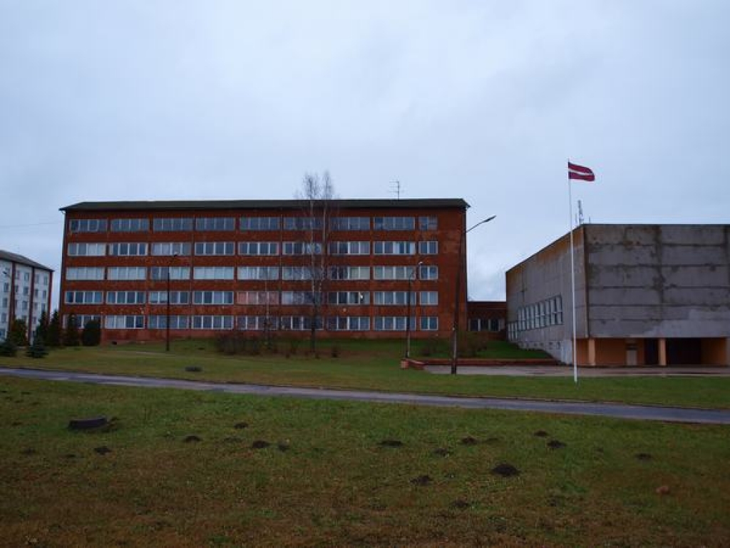 Vecbebru profesionālās vidusskolas nākotne vēl nav zināma. 