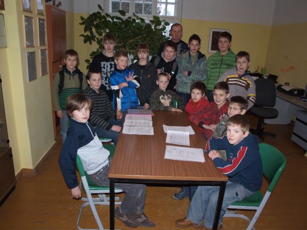 KOMANDA. Daudzeses florbolisti ir apņēmības pilni ar panākumiem cīnīties arī nākamajā sacensību kārtā.    