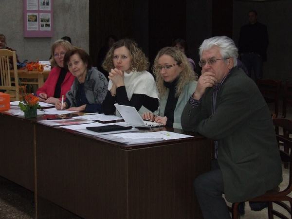 Profesionālās izglītības iestāžu jauniešiem šomēnes sākās pasākumu cikls “Amatnieku svētki 2010”. Tajā piedalījās arī Aizkraukles reģiona arodskolēni.
Autors: Sarmīte Drapāne