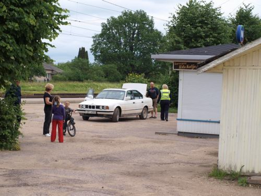 Līgo vakars un Jāņu diena Aizkraukles pusē aizvadīta samērā mierīgi. Līgo vakarā nav aizturēts neviens iereibis autovadītājs. Vairākus iereibušus velosipēdistus aizturēja Jāņu dienā.
Autors: Indulis Burka