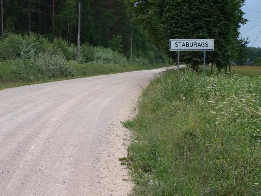 LĪKUMU BŪS MAZĀK. Pēc ceļa rekonstrukcijas līkumu šajā posmā būs daudz mazāk.    