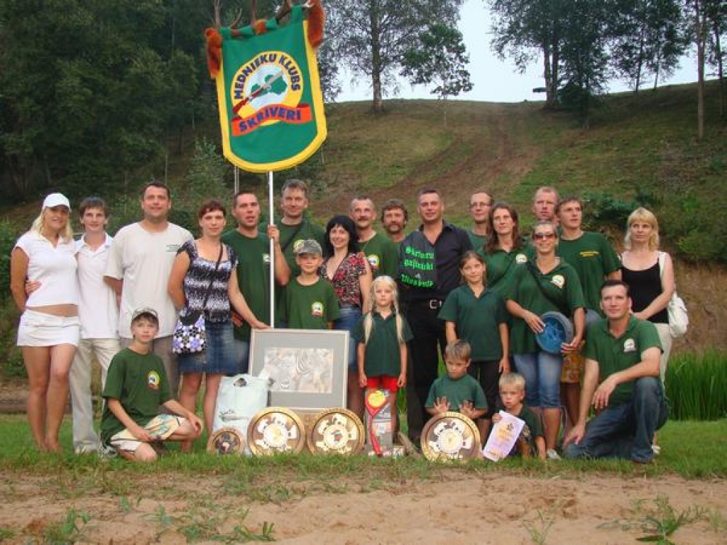Nedēļas nogalē Pārgaujas novada Straupes pagasta Mārkulīčos notika 12. Latvijas mednieku festivāls “Minhauzens 2010”. Tajā piedalījās 79 mednieku klubu komandas no visas Latvijas. Mednieku kluba “Skrīveri” dalībnieki izcīnīja augsto trešo...