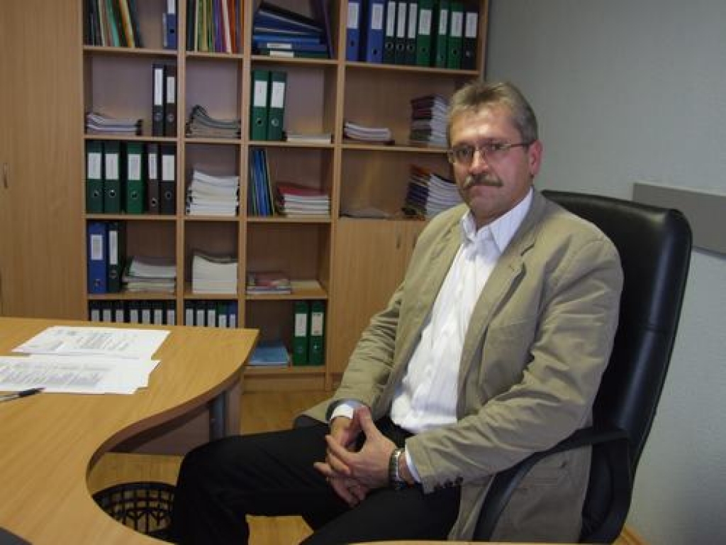 Gaidot ciemiņus. Andris Klevs šonedēļ svin savu piecdesmito jubileju.