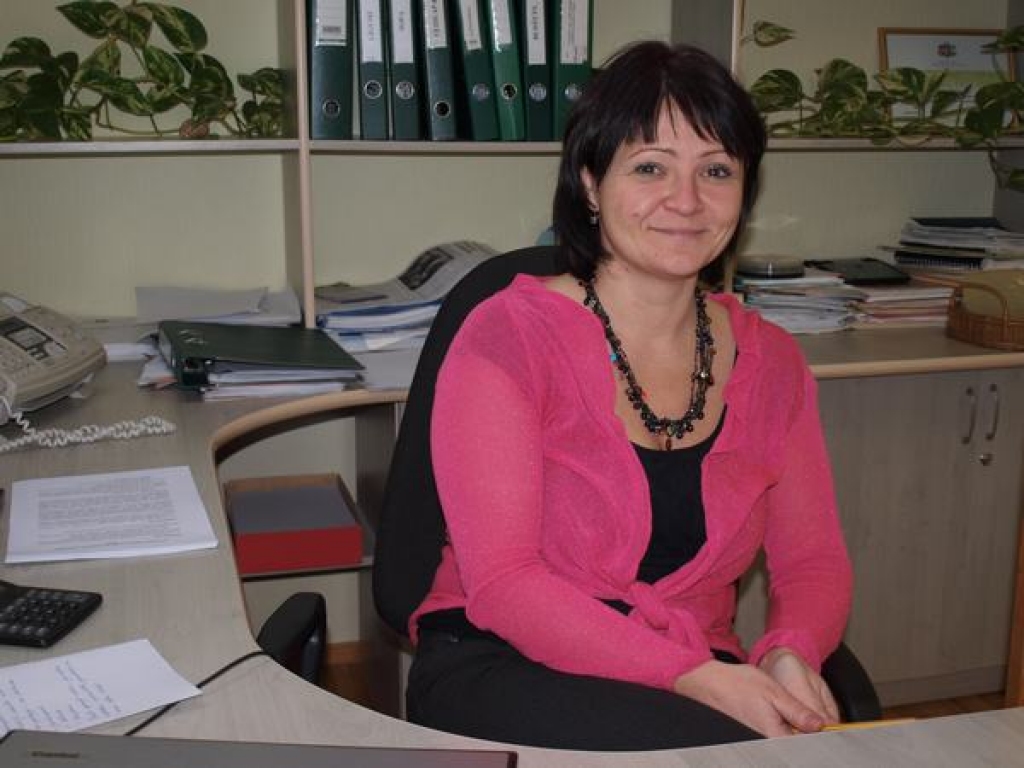 NODERĪGI. Skrīveru sociālā dienesta  vadītāja Ilze Rudzīte cer, ka nule sāktās tikšanās apvienos bērnu vecākus un vēlāk izveidosies klubiņš, kurā arī vecāki varēs atbalstīt viens otru un tikties ar interesantiem cilvēkiem.