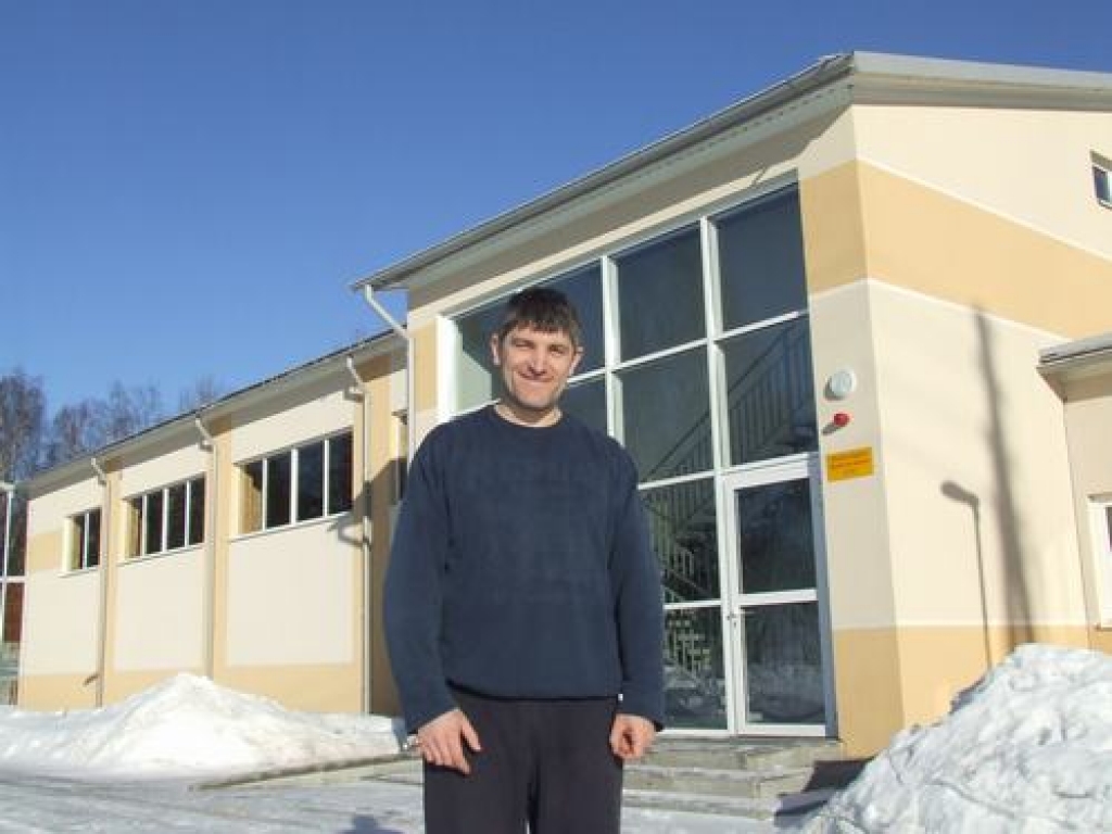 Sērenē atklās sporta un atpūtas centru. Jau no pirmdienas tas vērs durvis visiem sportotgribētājiem. Centrs būs atvērts arī brīvdienās, un darba laiku un zāles izmantošanas grafiku vēl veidos, uzklausot apmeklētāju vēlmes. 
Autors: Guna Mikasenoka