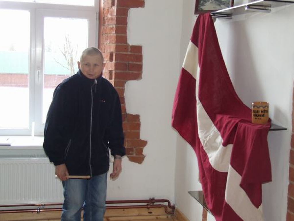 Komunistiskā terora upuru piemiņas dienā pļaviņieši pulcējās pie Pļaviņu dzelzceļa stacijas, atmonoties tos, kuriem šajā vietā sākās moku ceļš uz Sibīriju. Šodien Pļaviņu muzeja telpās Daugavas ielā 50 atklāja arī izstādi veltītu...
Autors: Sandra Pumpure