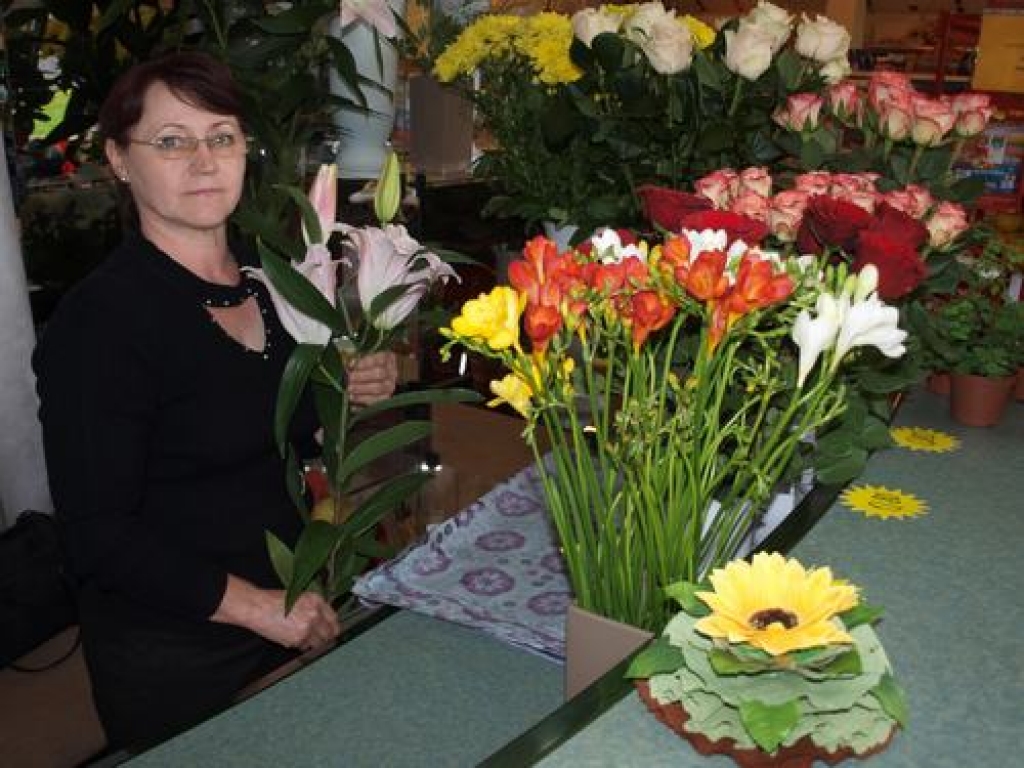 MĪĻĀKĀS. Floriste Anna Skromāne atklāj, ka vienas no viņas mīļākajām puķēm ir lilijas. 