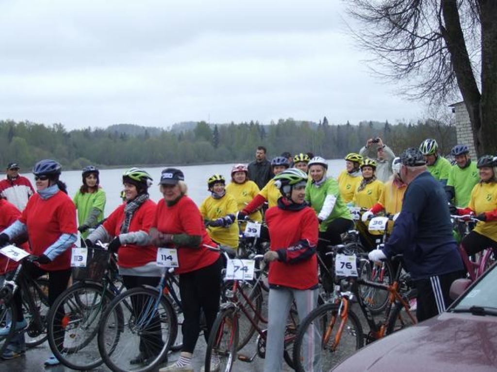 Pļaviņu novada dome sadarbībā ar Pļaviņu sporta klubu „Skanste” 4. maijā rīkoja velobraucienu, tādējādi atjaunojot Maija riteņbraukšanas tradīciju pilsētā. Pasākumā aicināja piedalīties visus interesentus ar jebkādiem velosipēdiem....
Autors: Sandra Pumpure