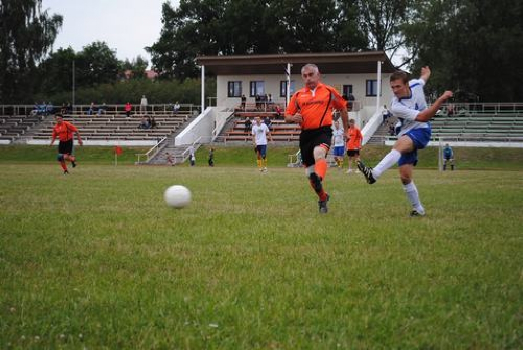 Otrdien notika kārtējās spēlēs Aizkraukles novada čempionātā minifutbolā. Pirmajā spēlē tikās  FK “Putni” un “Step — Trans”, rezultāts — 1:0, otrajā spēlē spēkiem mērojās  BJFK “Aizkraukle” un “Jeld — Wen”, rezultāts — 3:0. Pēdējā spēlē FK...
Autors: Līga Patmalniece