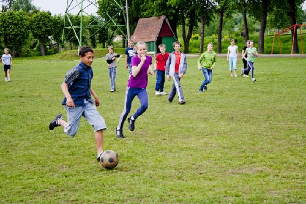 Pļaviņu novada ģimnāzijā, beidzoties mācību gadam, notika tradicionālā sporta diena, kurā piedalījās visi skolēni, izņemot 9. un 12. klases audzēkņus. Skolēni sacentās dažādās disciplīnās. 