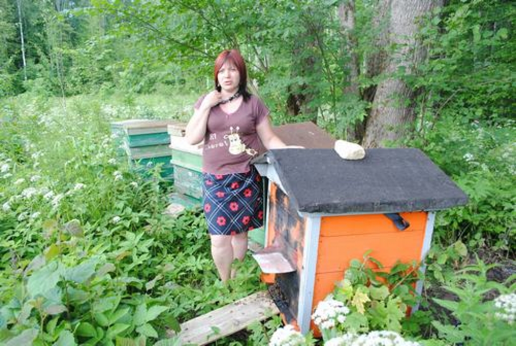 Tiem, kuri to izdarīja, Daina gribētu pateikt: “Bites savu māju sakārtos, bet kad jūs savu domāšanu sakārtosiet?”.