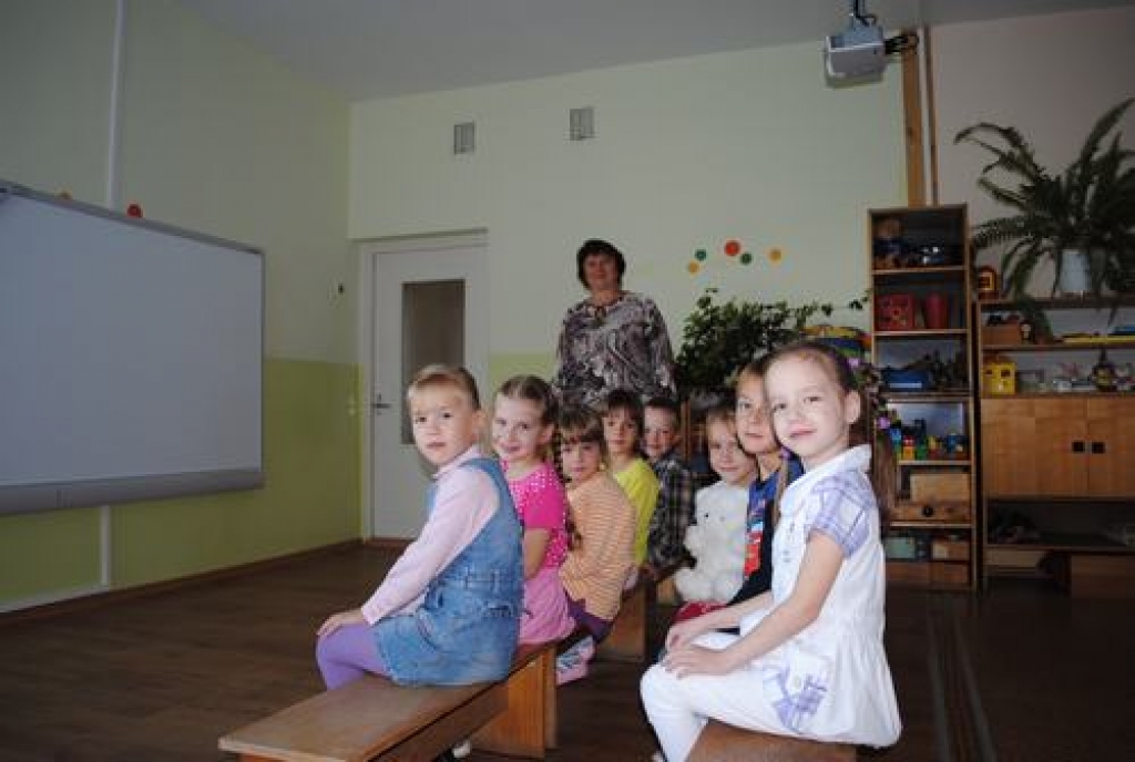 Mācīsies citādi. Baltais brīnums jeb interaktīvā tāfele “Atvasītes” bērniem sola daudz interesanta.