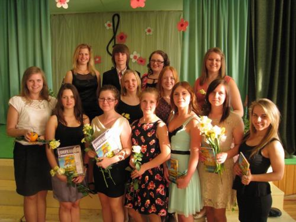 Laureāti. Pateicības rakstu un skolas atzinību saņēma arī Ilmāra Gaiša Kokneses vidusskolas 12. klases skolēni.
Autors: Foto no Ilmāra Gaiša Kokneses vidusskolas arhīva