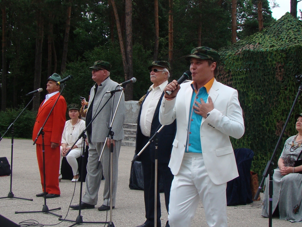 Dziesmas, humors un optimistiska noskaņa būs tas, ko skatītāji gūs koncertuzvedumā “Džimlai Rūdi Rallallā!”.          
Autors:  no “Jaunā teātra” arhīva