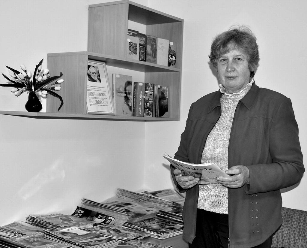 Noderīgi. “Sunākstieši labprāt lasa izdevumus, kuros var rast praktiskus padomus,” teic bibliotēkas vadītāja Ilga Lukstiņa.
Autors: Līga Patmalniece