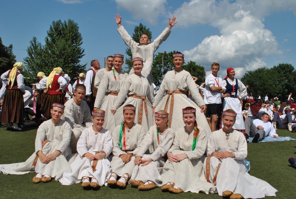 “PĒDA” Dziesmu un deju svētkos.                                                 
Autors: no “Staburaga” arhīva 