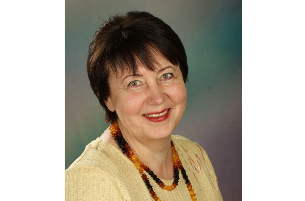 SAPNIS PAR SPĀNIJU. Jaunajā gadā Ruta Aukšpole iecerējusi īstenot skaistu sapni — vasarā aizbraukt uz Spāniju pie jaunietes Esteres, kura Neretā bija praksē.                                     
Autors: no Rutas Aukšpoles albuma