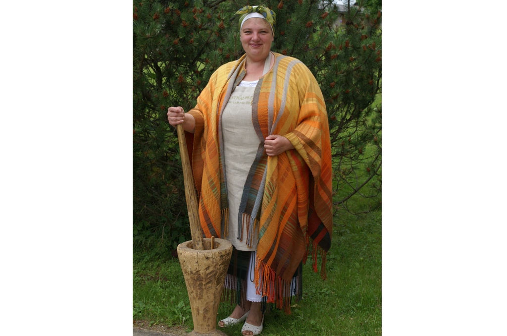 SĒKLIŅU SAIMNIECE — Inese Mangule.
Autors:  no ģimenes albuma