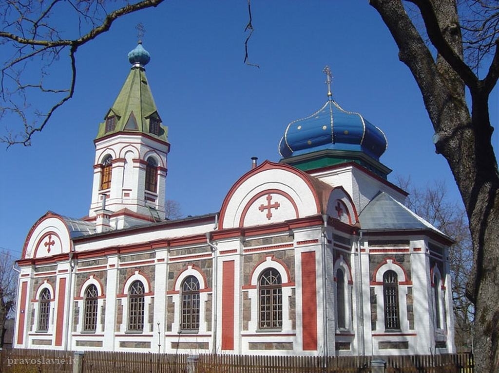 SAVĀ DIEVNAMĀ. Jaunjelgavas pareizticīgo draudze šodien svin Ziemassvētkus.  
Autors: Egils Markus