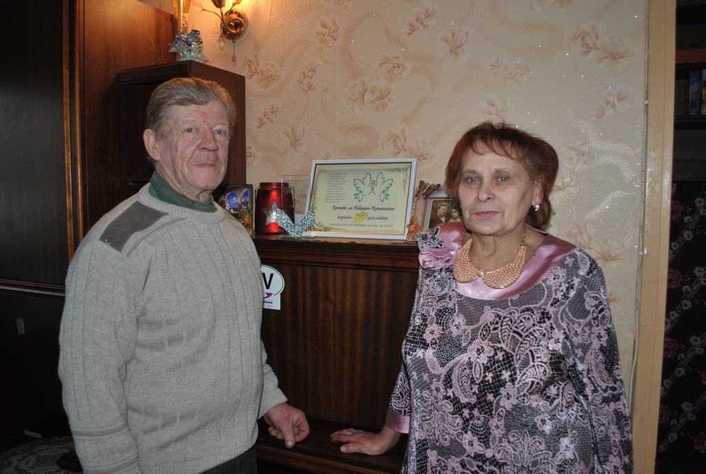 Ramute un Alekss Romanovi 2014. gadā savās mājās Pilskalnē. 
Autors: Līga Patmalniece