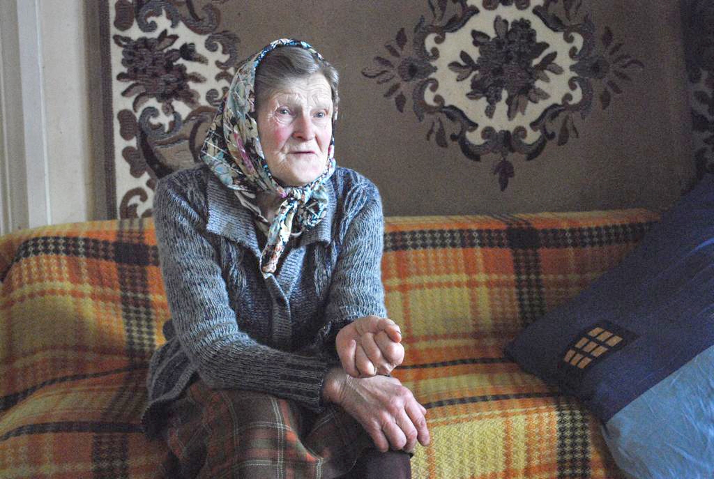 Mūžs kā viena diena. Jo vairāk gadu, jo par svinībām domā retāk, un arī skaistajai apaļajai jubilejai Agafija Belostocka īpaši negatavojas. “Ja bērni ko sarūpēs, priecāšos,” teic jubilāre.
Autors: Imants Kaziļuns