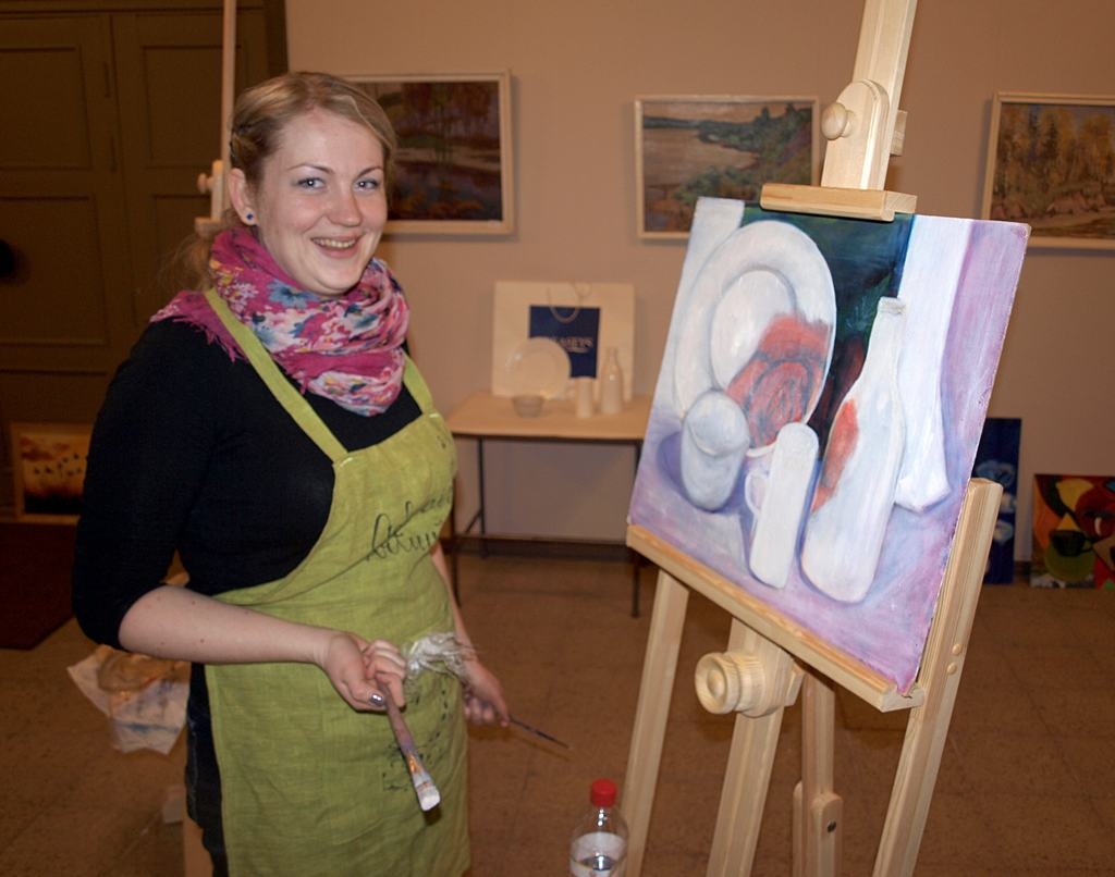 ĒRTI. Dace Koja studijā “Dīva ART” darbojas jau gadu un ar saviem panākumiem ir apmierināta. 
Autors: Indulis Burka