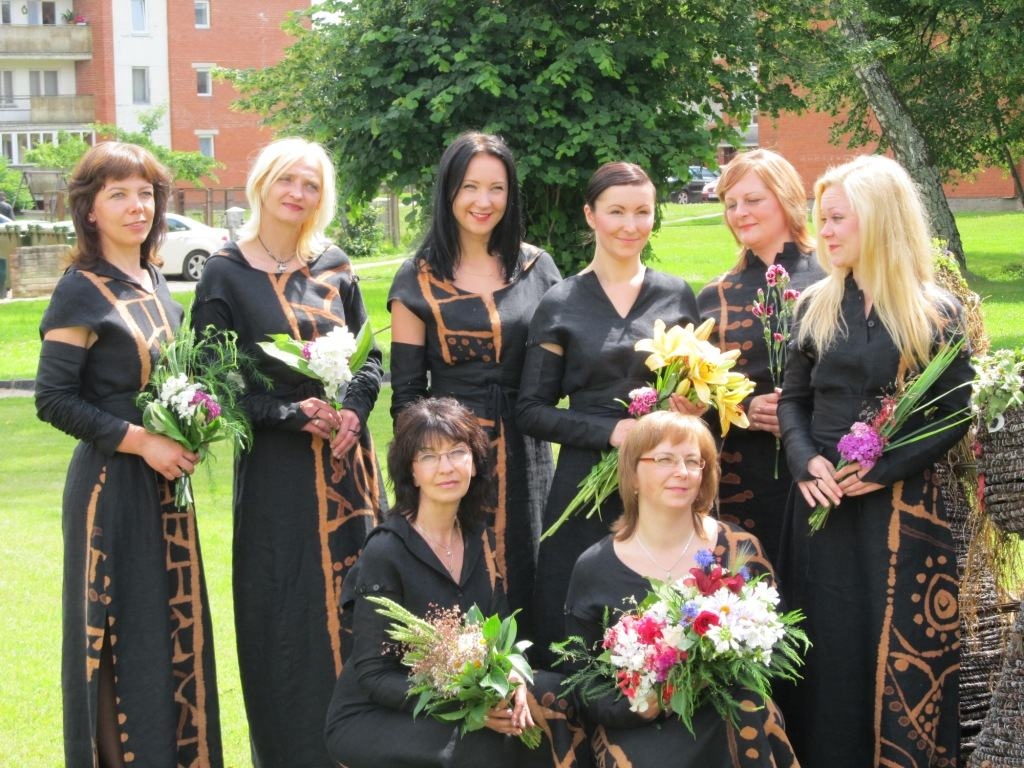 Skanīgas balsis. Skrīveru novada kultūras centra sieviešu vokālais ansamblis “Akcents”.
Autors: no ansambļa arhīva