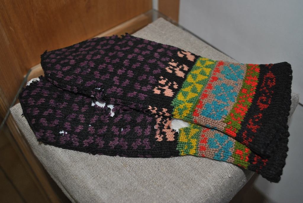 Cimdi — adīti Latvijā, pārvesti mājās no Sibīrijas.
Autors: Līga Patmalniece