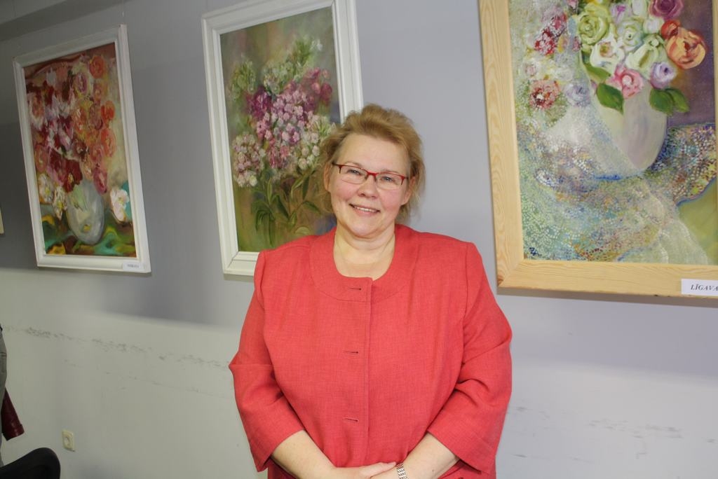 VISU AR MĒRU. “Pārtiku, zaļumus cilvēks par daudz neapēdīs, bet ripiņas un kapsulas gan var pārdozēt, īpaši, ja tās lieto nekontrolēti,” saka profesore Simona Doniņa.  
Autors: Guna Mikasenoka