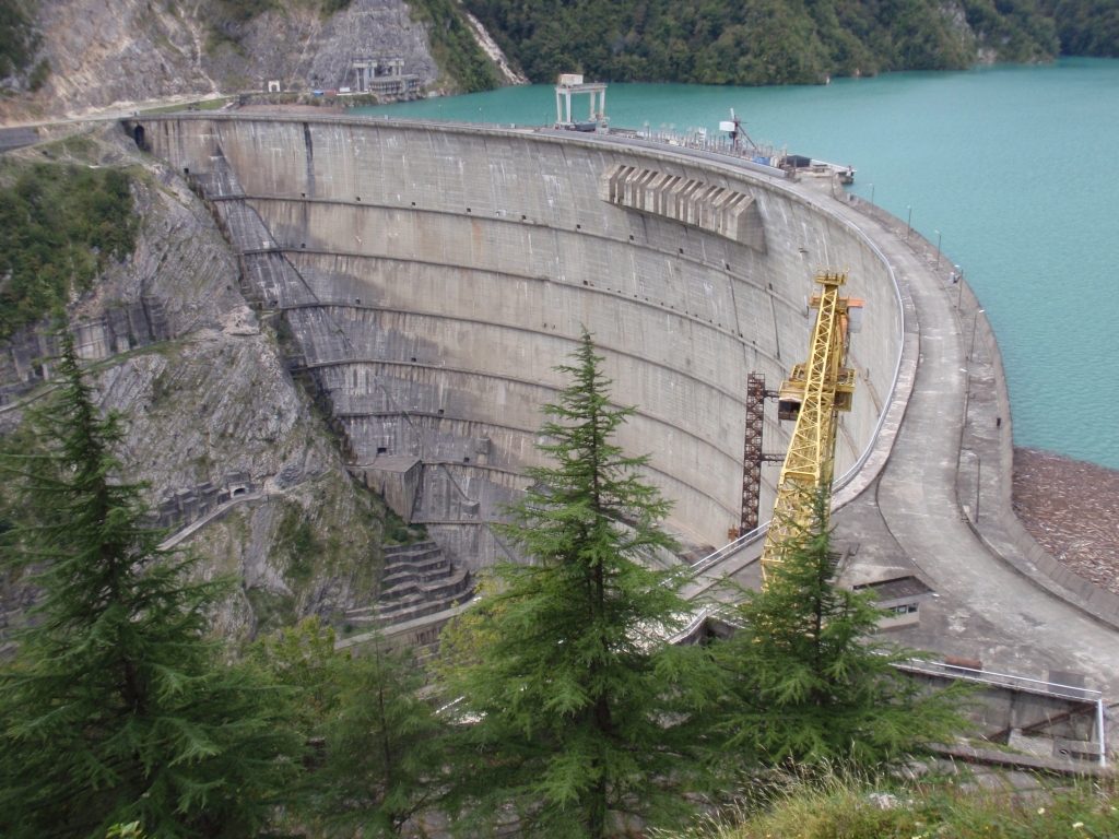 OTRAIS LIELĀKAIS. Inguri HES aizsprosts — otrais augstākais spēkstacijas dambis pasaulē. 