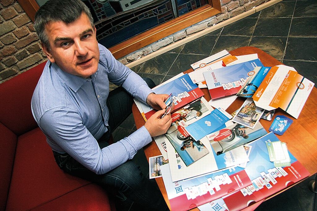 “Cilvēki domā — nopirks polisi un varēs ar to izdarīt visu, bet saskaras ar dažnedažādiem ierobežojumiem,” norāda apdrošināšanas brokeris Jānis Averčenko.