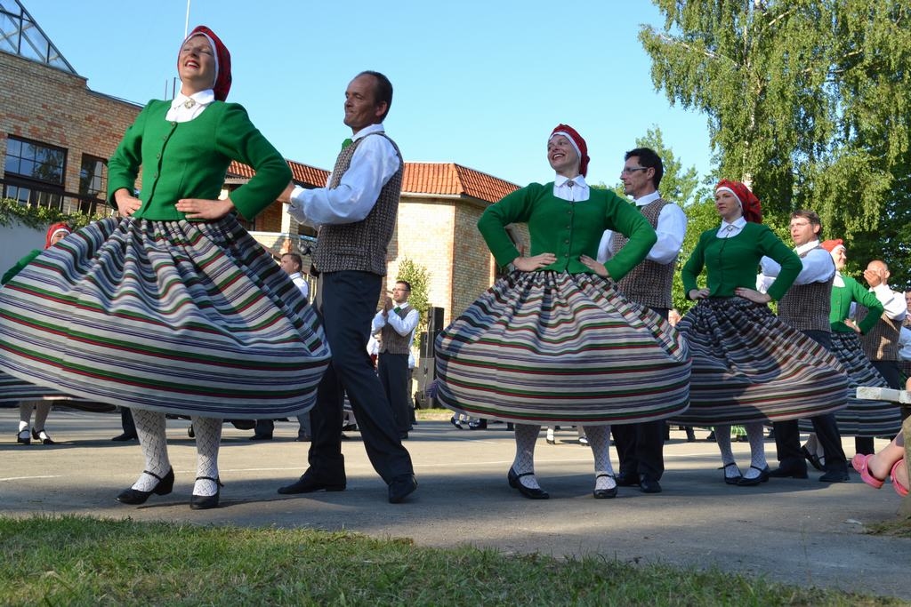 Spara pārpārēm vidējās paaudzes kolektīviem. 
Autors: Līga Patmalniece
