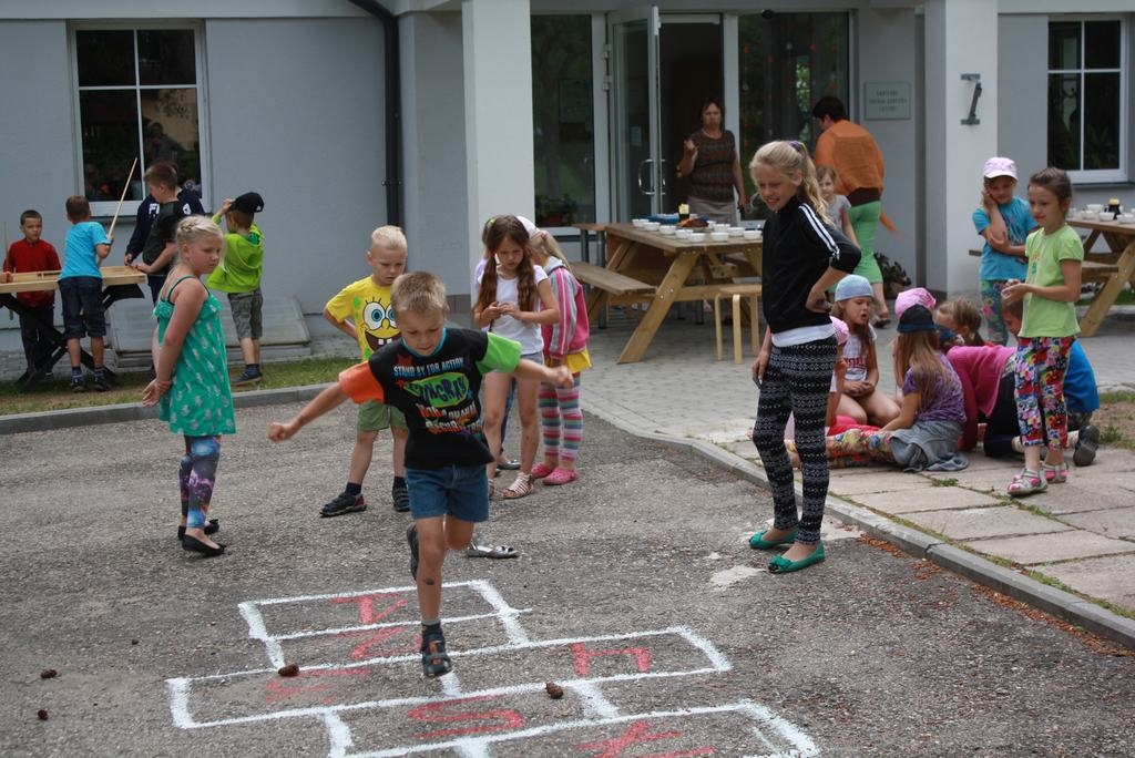 Īstas brīvdienas! Savs laiks nodarbībām, savs — rotaļām un spēlēm.
Autors: Ginta Grincēviča