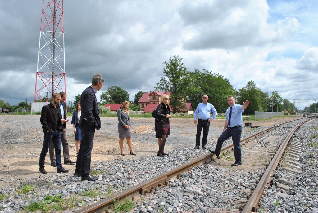 Pievilcīga vieta uzņēmējiem. Novārtā atstāto krautuves teritoriju Kokneses novada dome vēlas labiekārtot.
Autors: Imants Kaziļuns