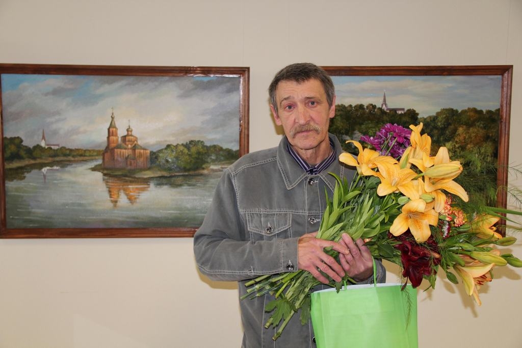 Pirmā izstāde Koknesē. Mākslinieks Pāvils Karps atklāšanas dienā. 
Autors: Anita Šmite