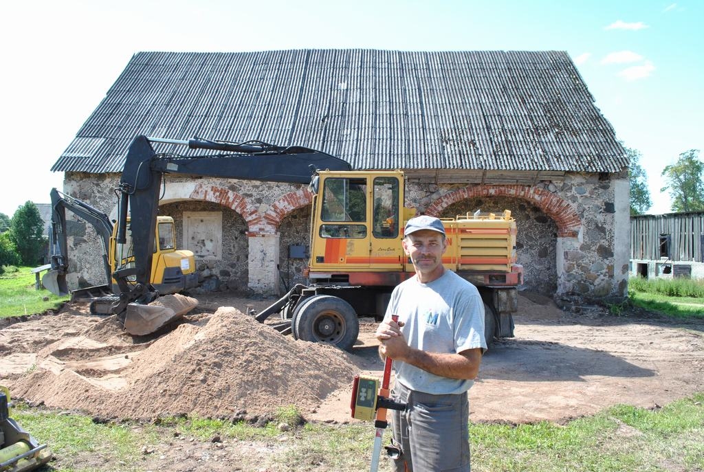 Nodarbina vietējos. Imants Jurjāns, SIA “Roplainis” strādnieks. 
Autors: Līga Patmalniece