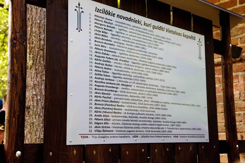 ŠĀDAS PIEMIŅAS PLĀKSNES ir arī citās Pļaviņu novada kapsētās. 
Autors: Ēriks Sprindžuks