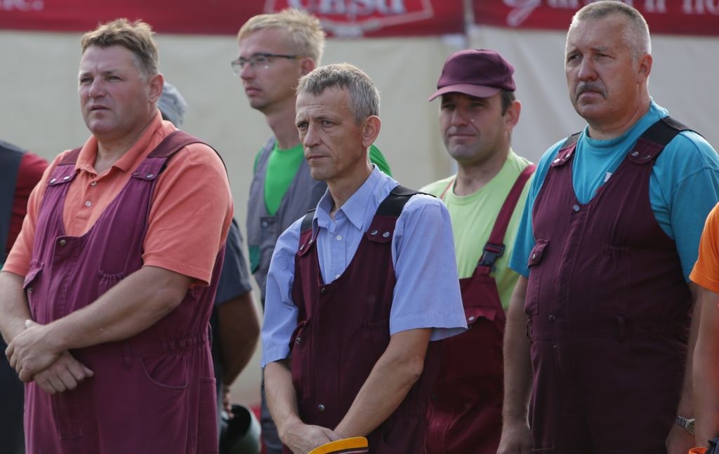 NOPIETNS BRĪDIS. Mācībās kopā ar komandas biedriem piedalījās arī meistars no Pļaviņām Māris Packevičs (pirmais no labās). 
