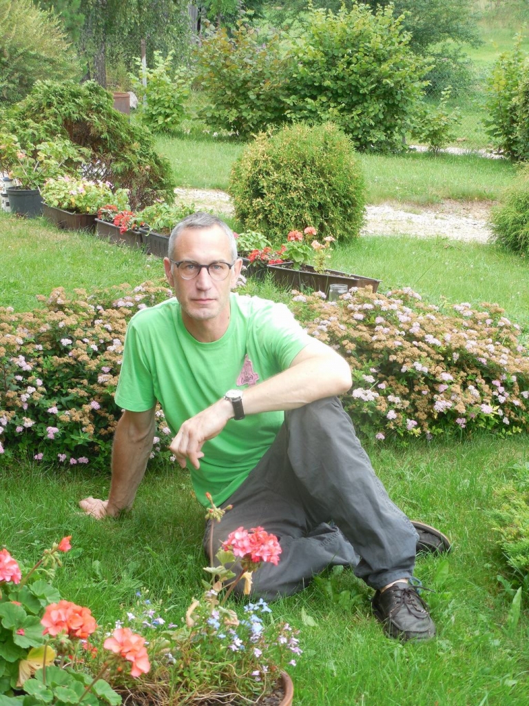 NOSLOGOTS. Kad teātrī beidzas sezona, aktieris Ģirts Krūmiņš cenšas biežāk laiku pavadīt ārpus lielpilsētas. 
Autors: Sandra Pumpure